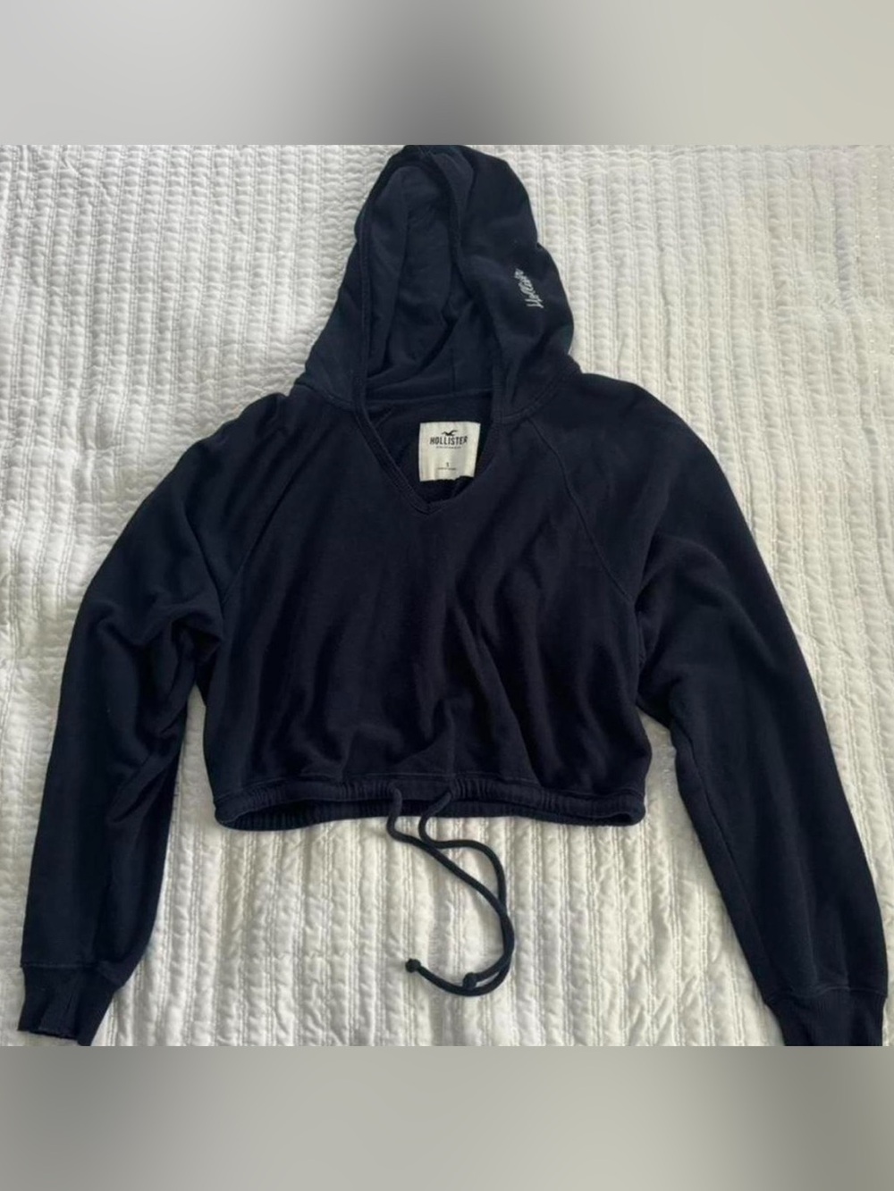 Navy Hollister cropped hoodie
